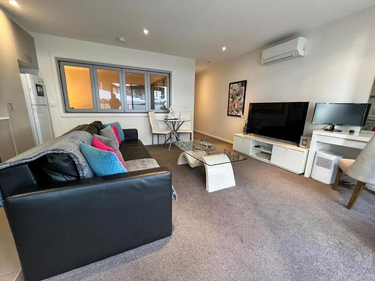 Envy 30 Luxe 1 Bedroom Executive Apartment In The Heart Of Braddon Wine Wifi Secure Parking Canberra